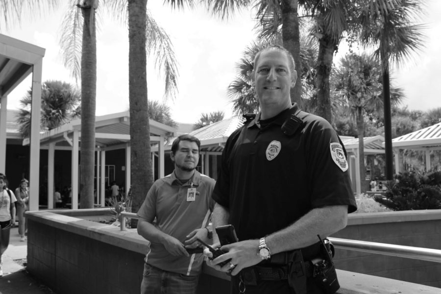 Officer+Robert+Shapiro+monitors+both+lunches+everyday.+He+also+patrols+campus+between+and+during+classes.