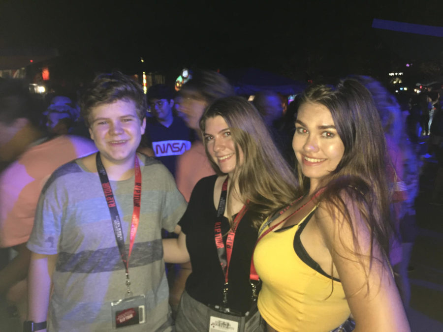 On Friday, Sept. 28 junior Jacob Shoemate, senior Bridget Froemming, and Jordan Bloom took the Halloween Horror Nights R.I.P Tour. The tour provided an exclusive tour through Halloween Horror Nights, including fast admission to the houses, free food, and premiere seating at the shows.