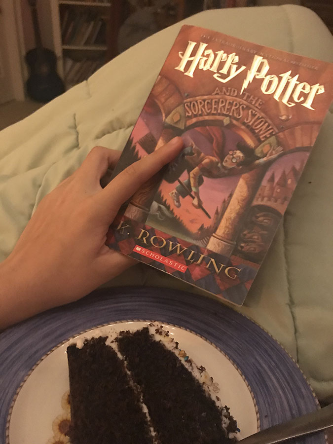 Reading while eating