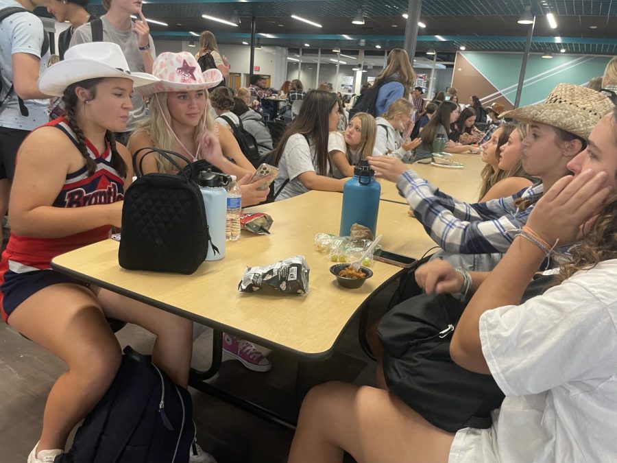 Thursday, Sept. 15 boasted a country attire to represent the theme “Heard the Rams”. Students dressed in a variety items such as of cowboy hats, flannels and boots. 